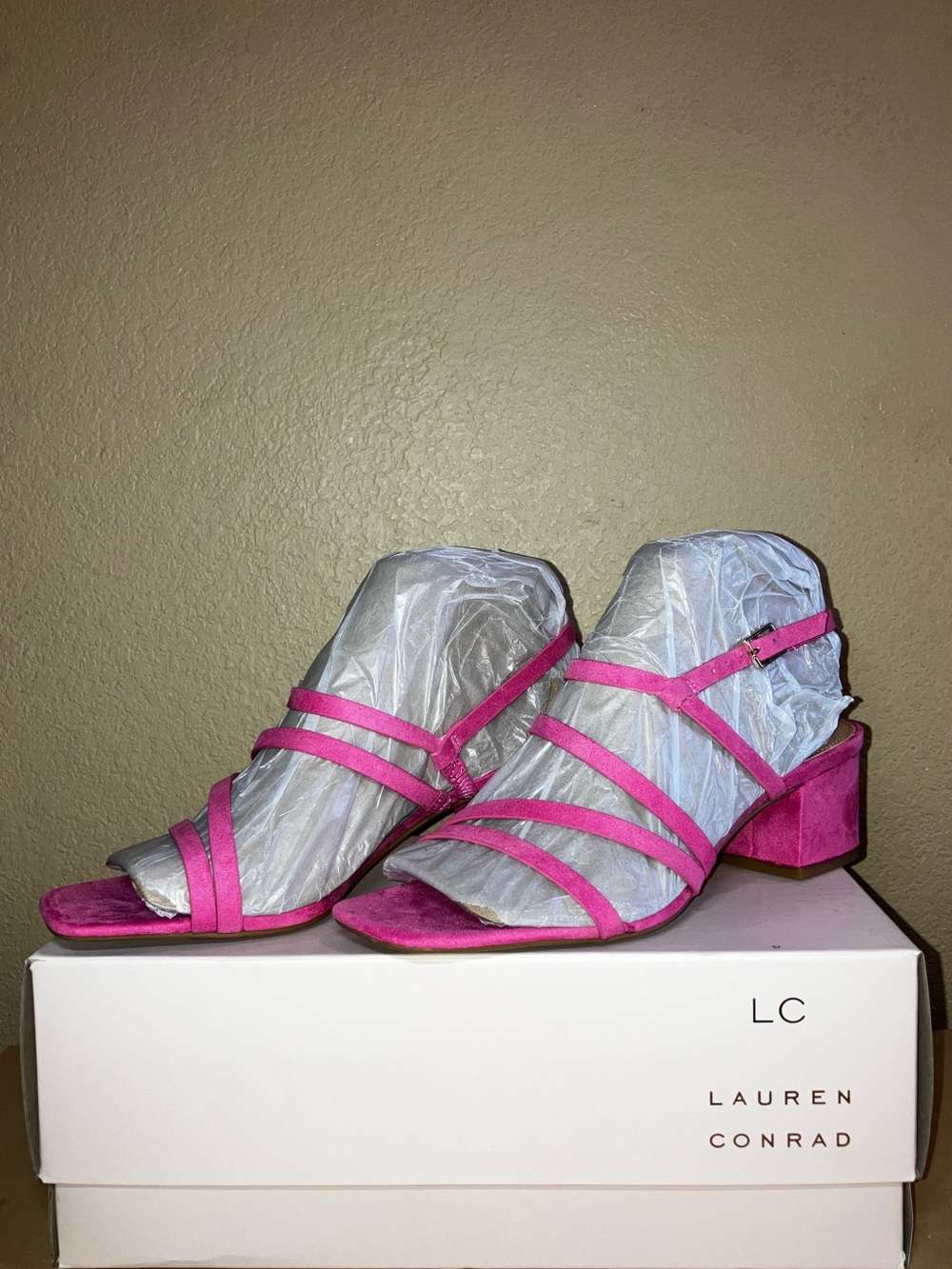 LC Lauren Conrad Bright Pink Multi-Strap Block Heel Sandals